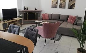 Family Spacious Apartment Veria